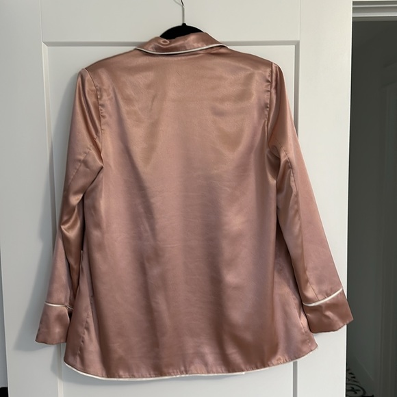 Forever 21 Pink Satin blazer size M - Picture 3 of 4